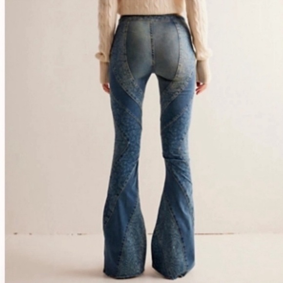 We The Free Size 25 Mermaid flares - Picture 2 of 2